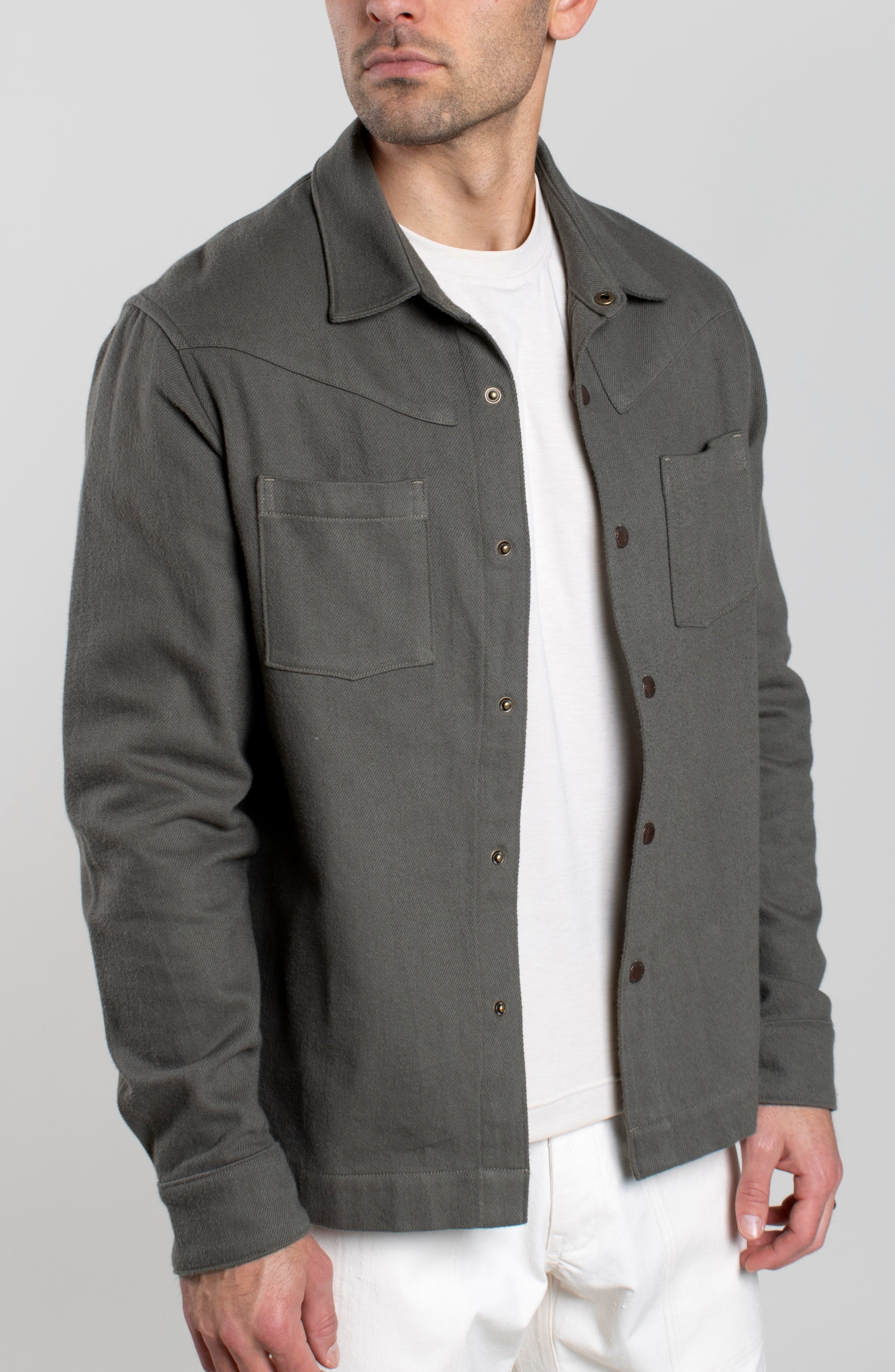 BRONCO BUTTON UP
