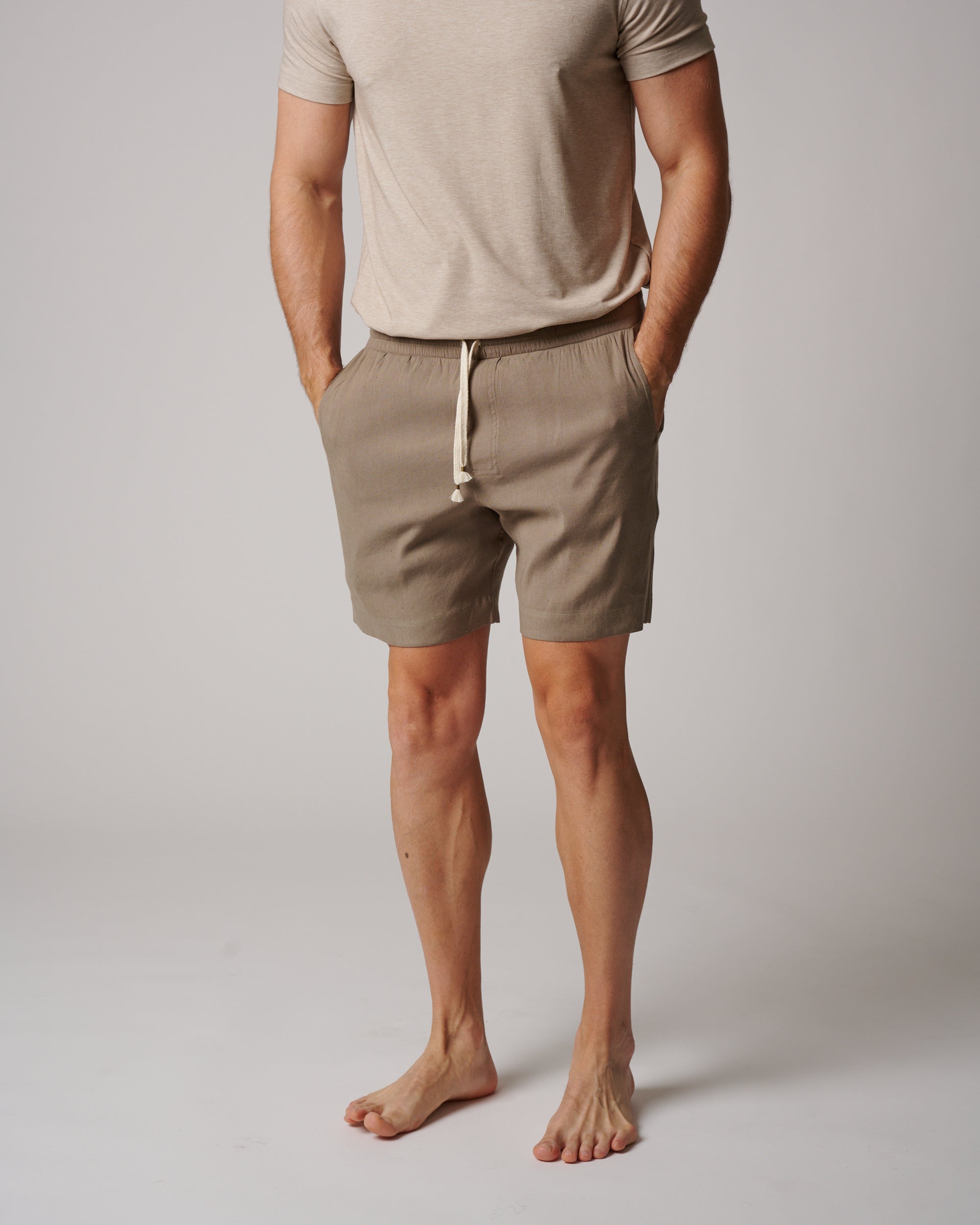 LAID-BACK LINEN SHORTS