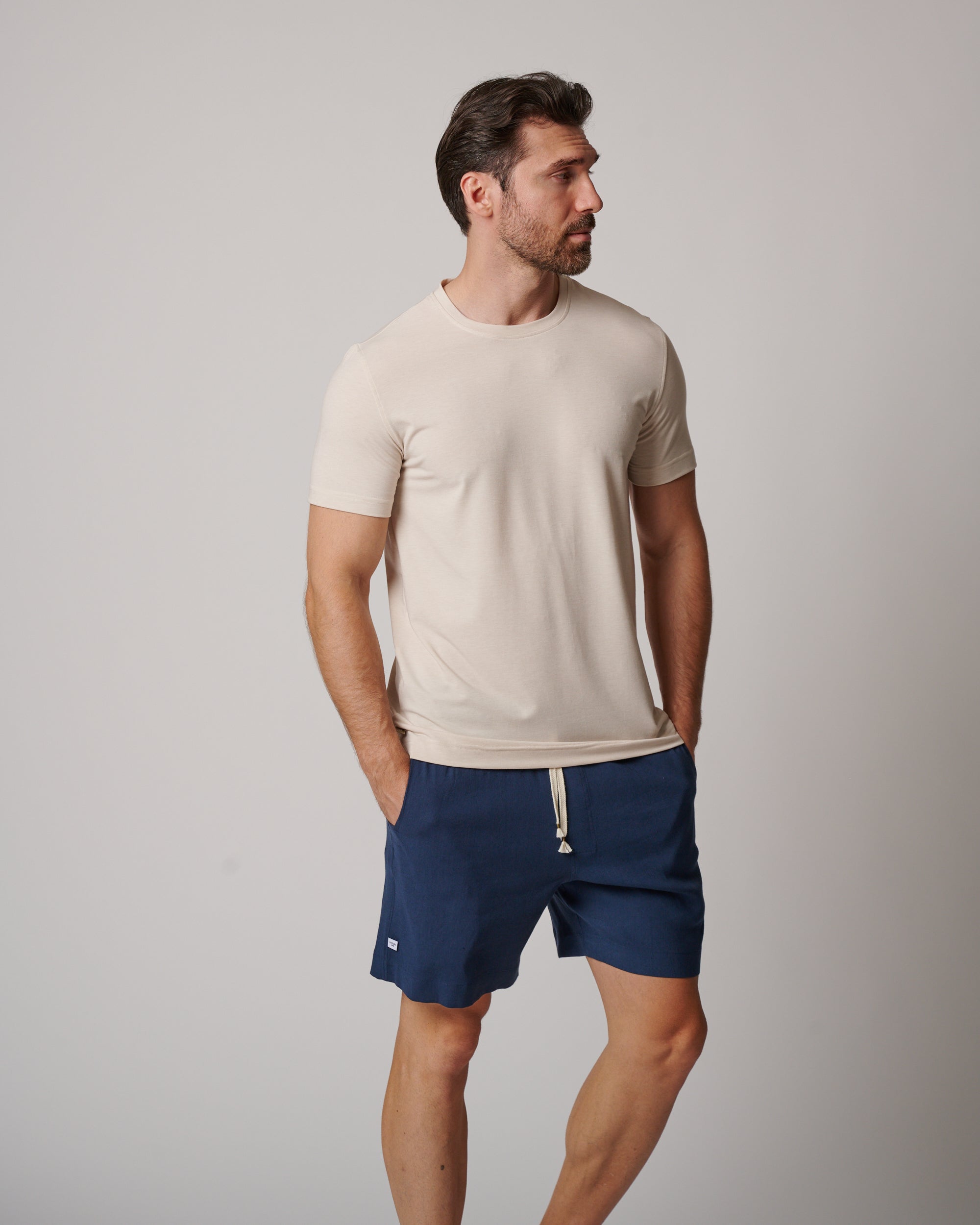 LAID-BACK LINEN SHORTS