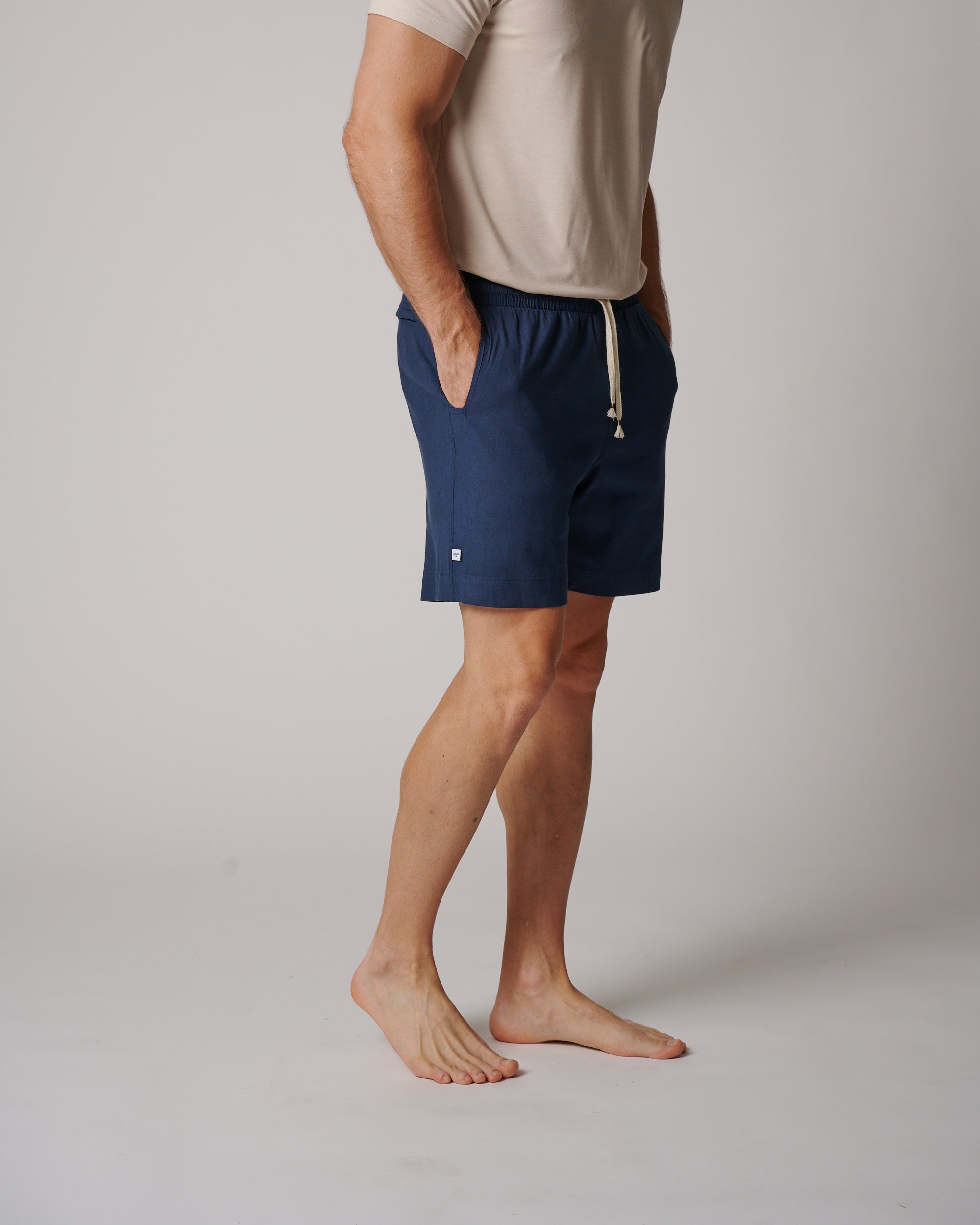 LAID-BACK LINEN SHORTS