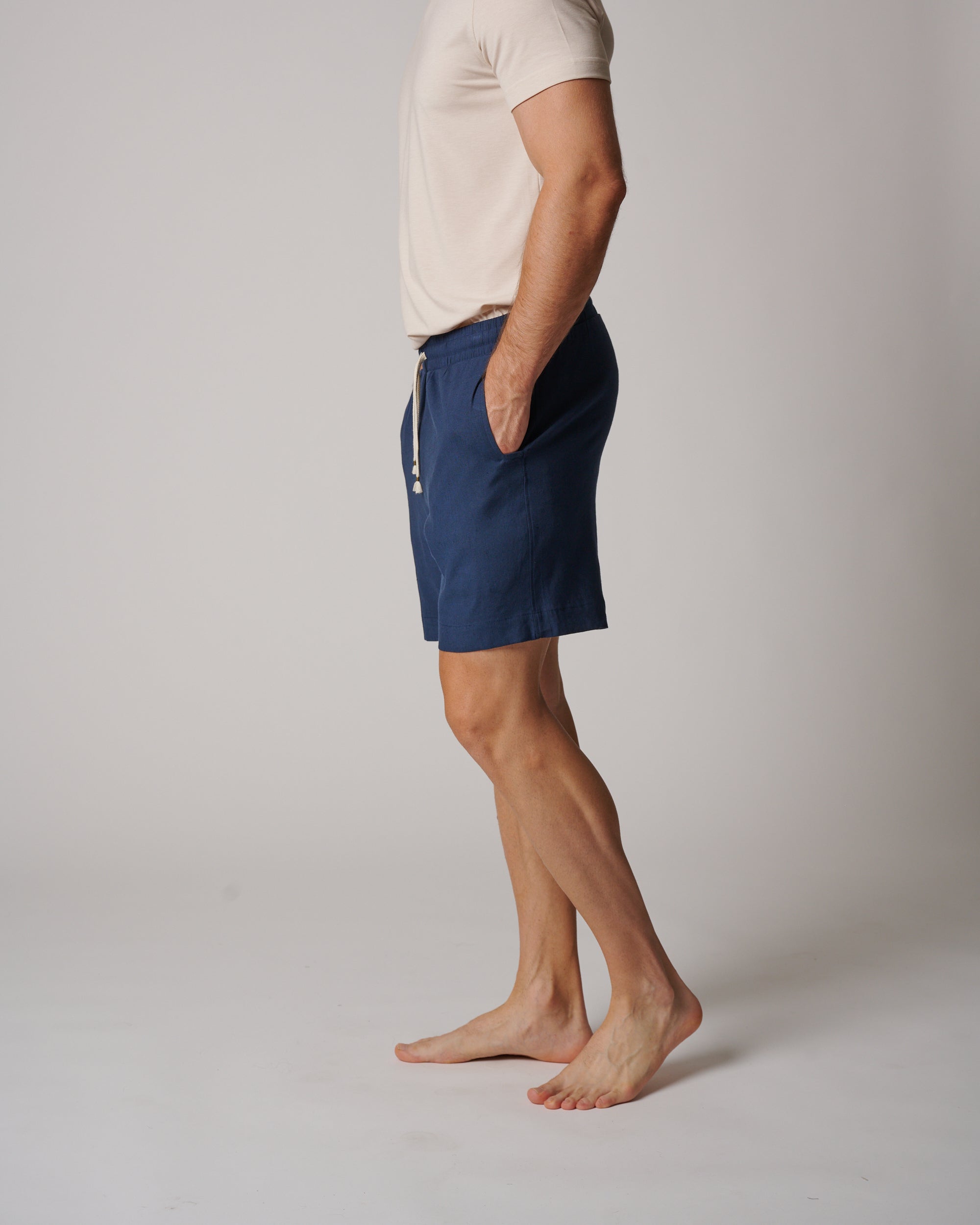 LAID-BACK LINEN SHORTS