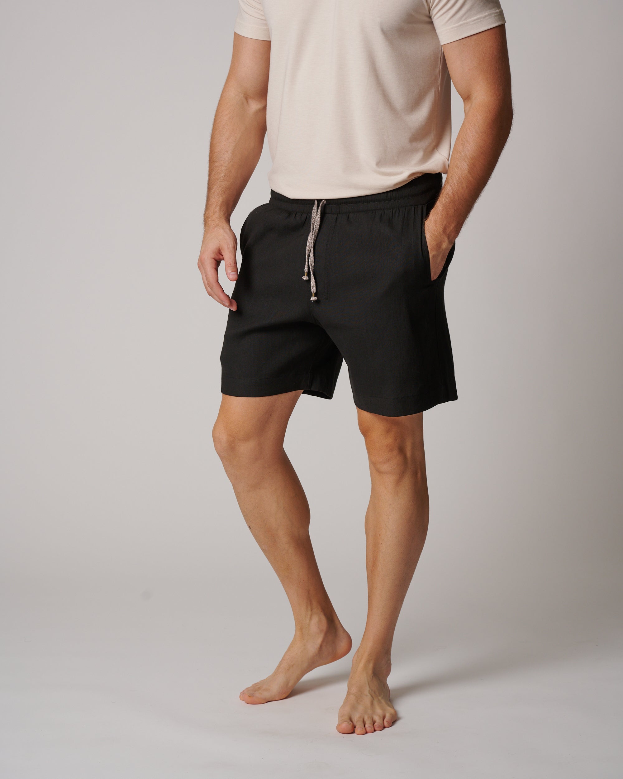LAID-BACK LINEN SHORTS