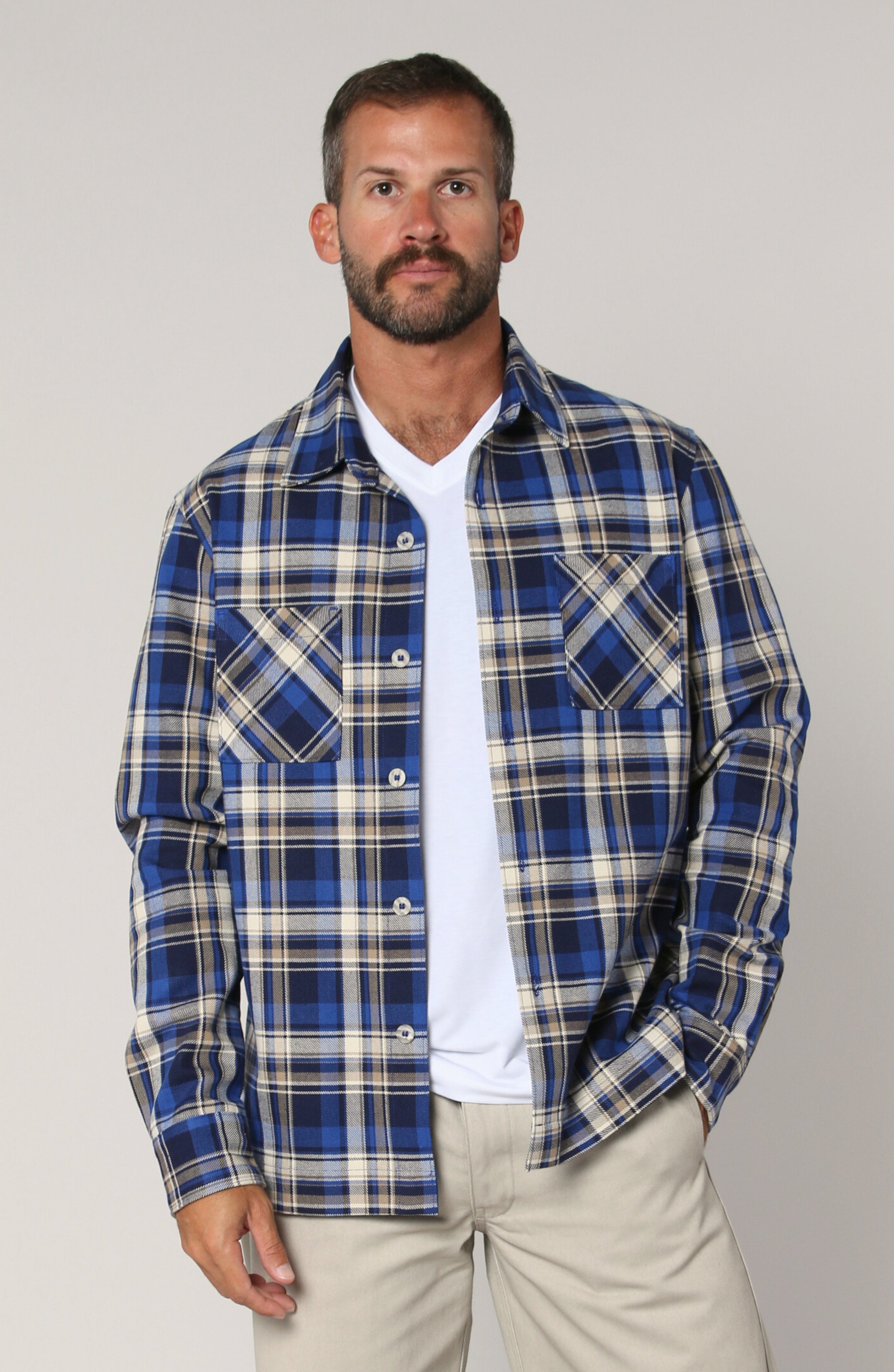 OUTLANDER BUTTON UP