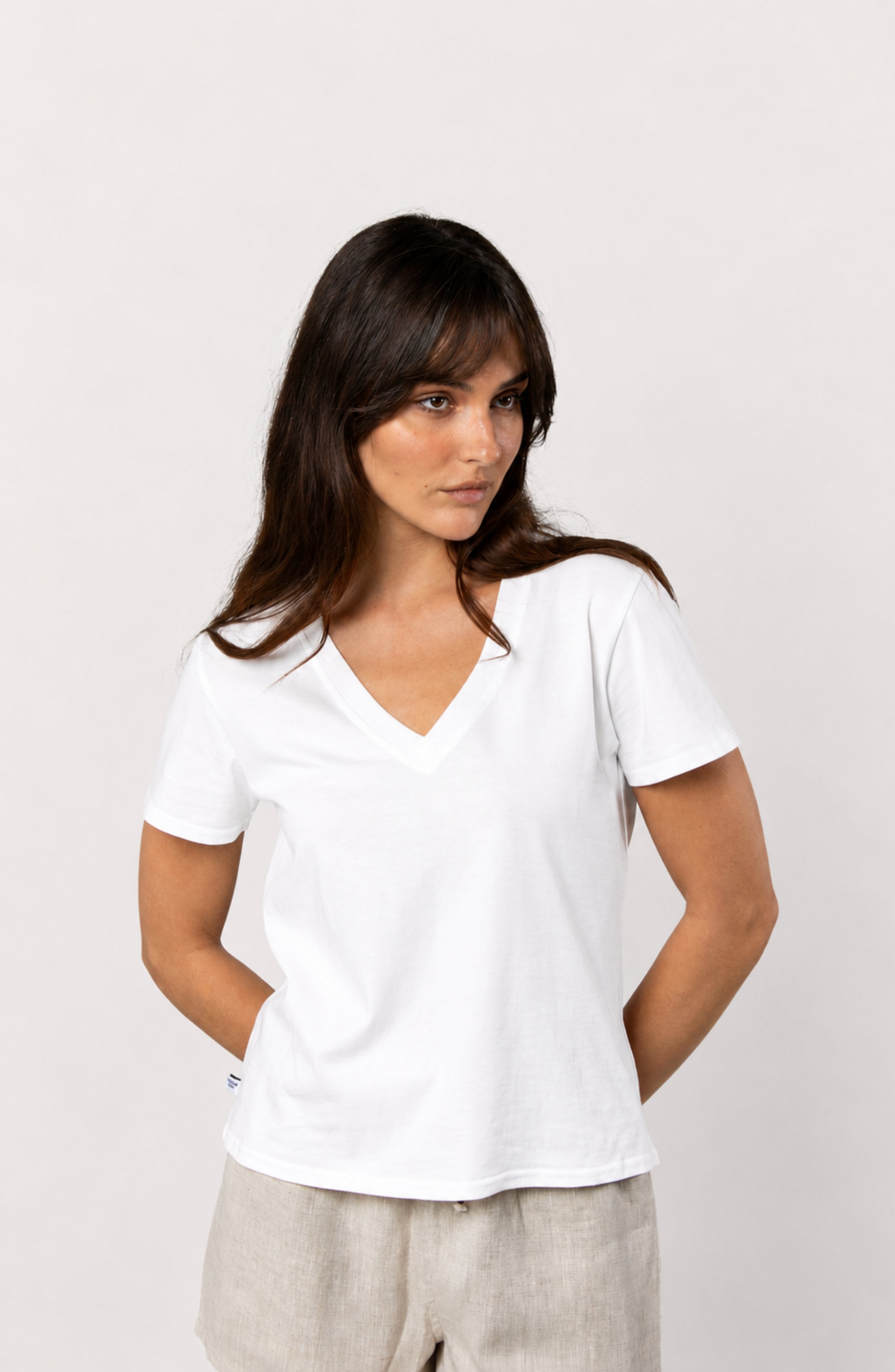 SUPIMA V-NECK TEE