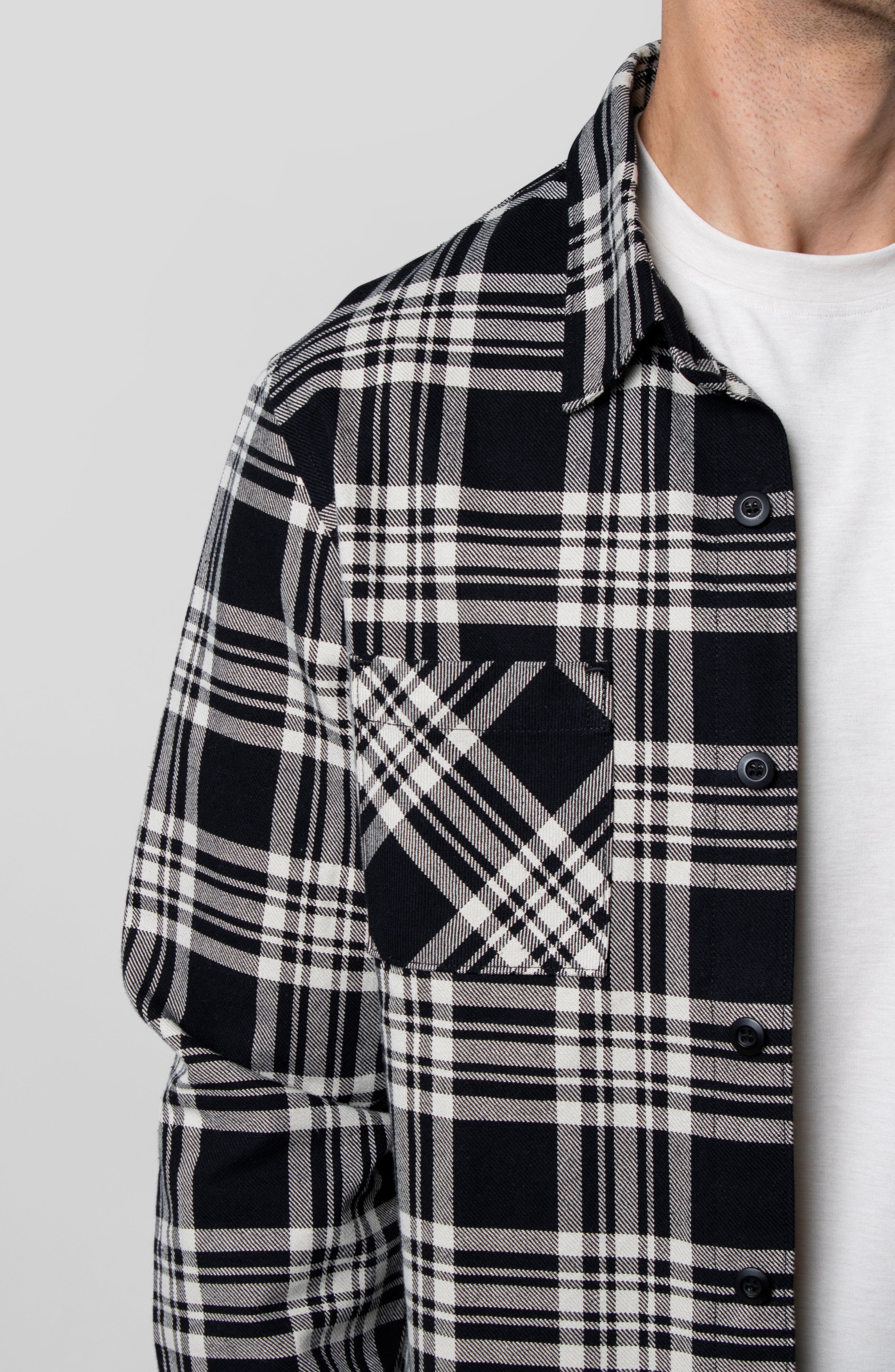 OUTLANDER BUTTON UP