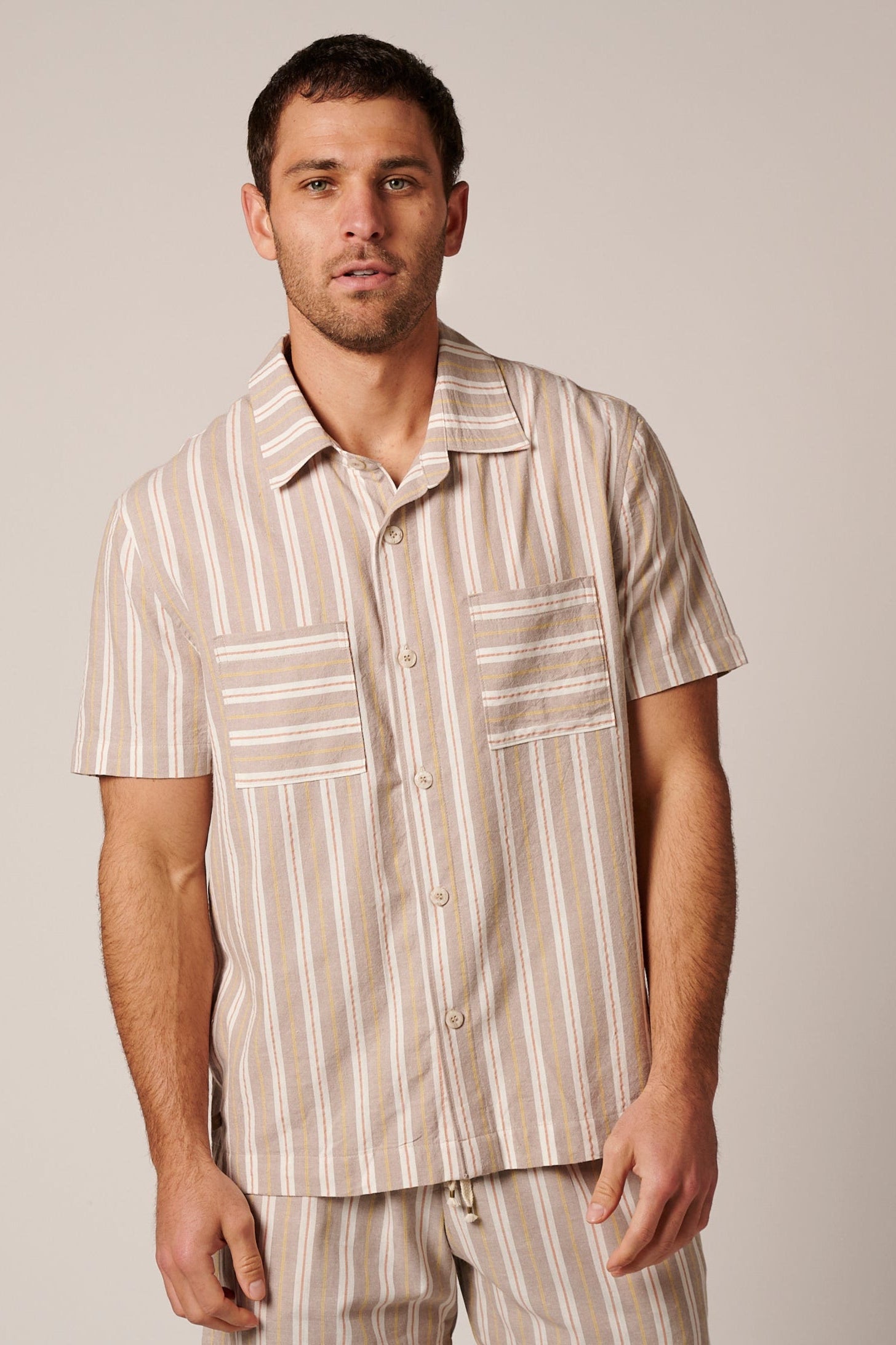 LAGUNA BUTTON UP