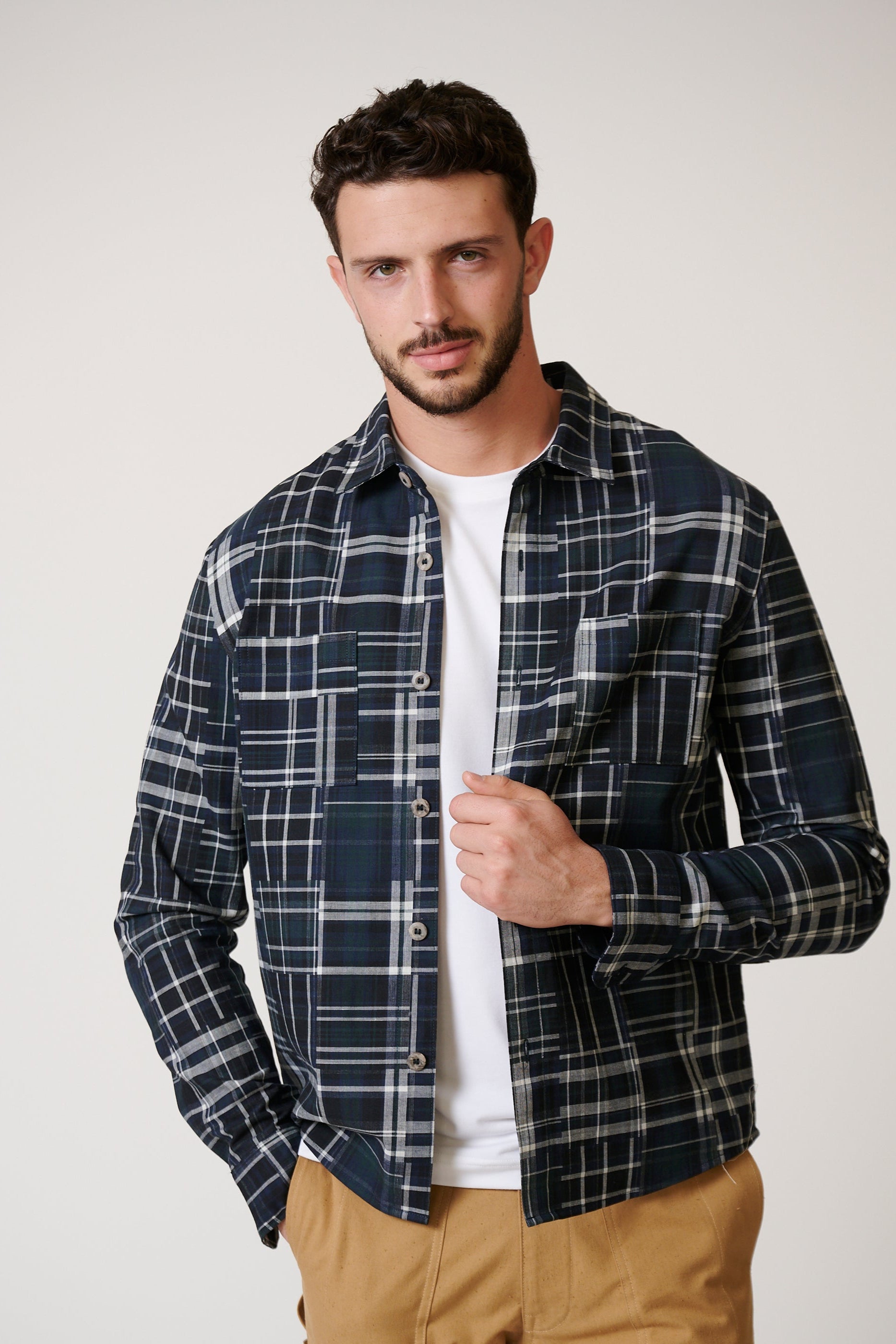 FRAMEWORK BUTTON UP