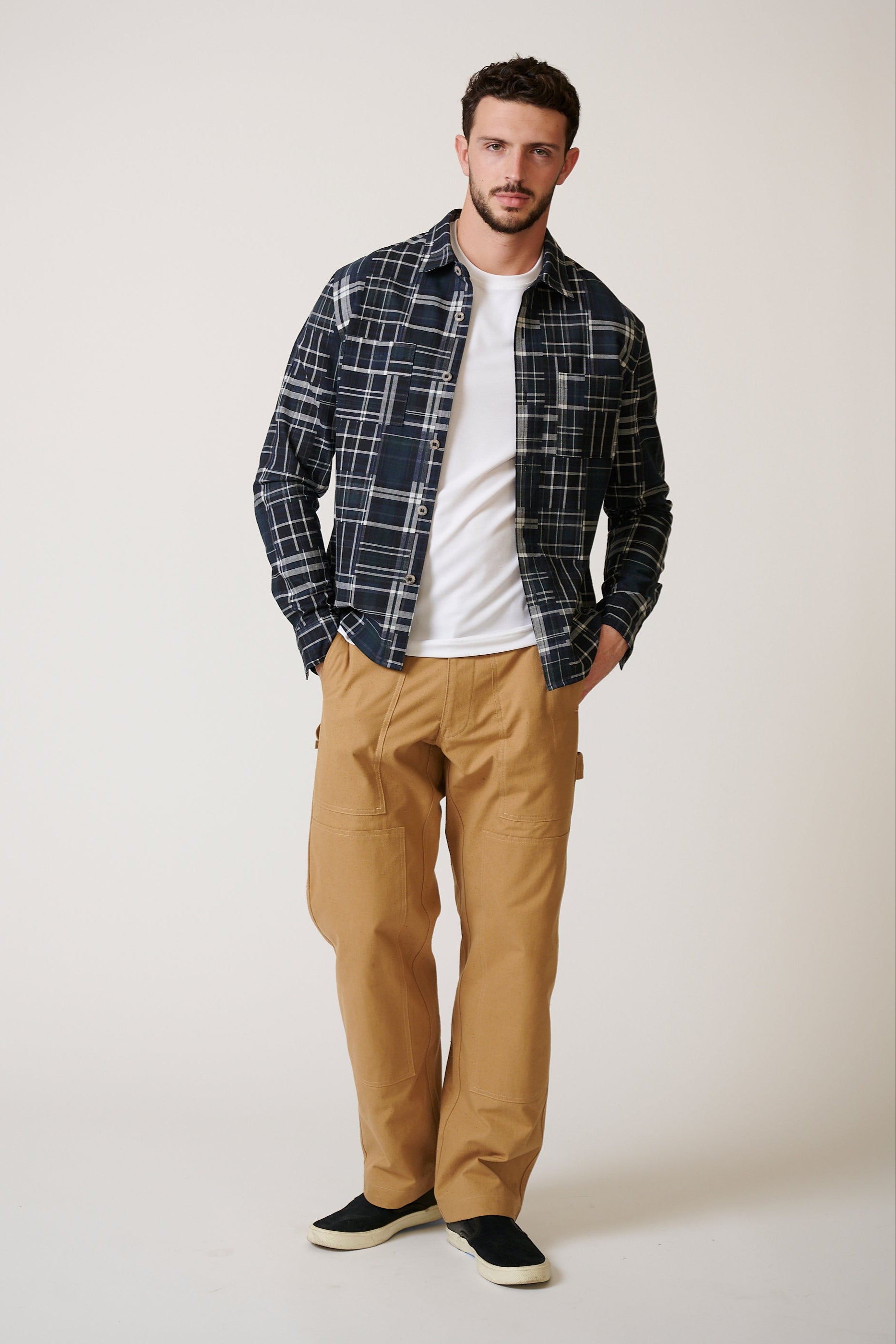 FRAMEWORK BUTTON UP