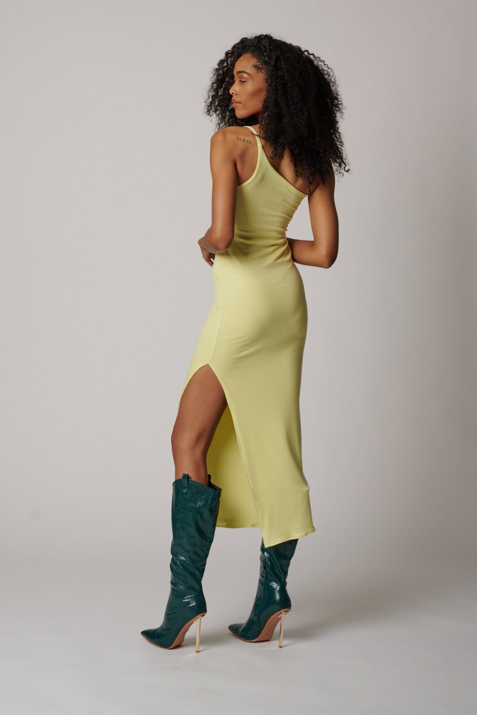 ONE SHOULDER STRAP DRESS