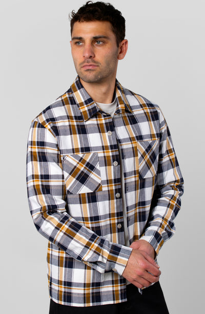 OUTLANDER BUTTON UP