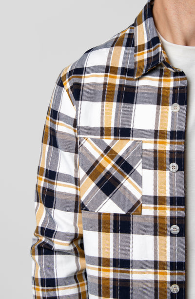 OUTLANDER BUTTON UP