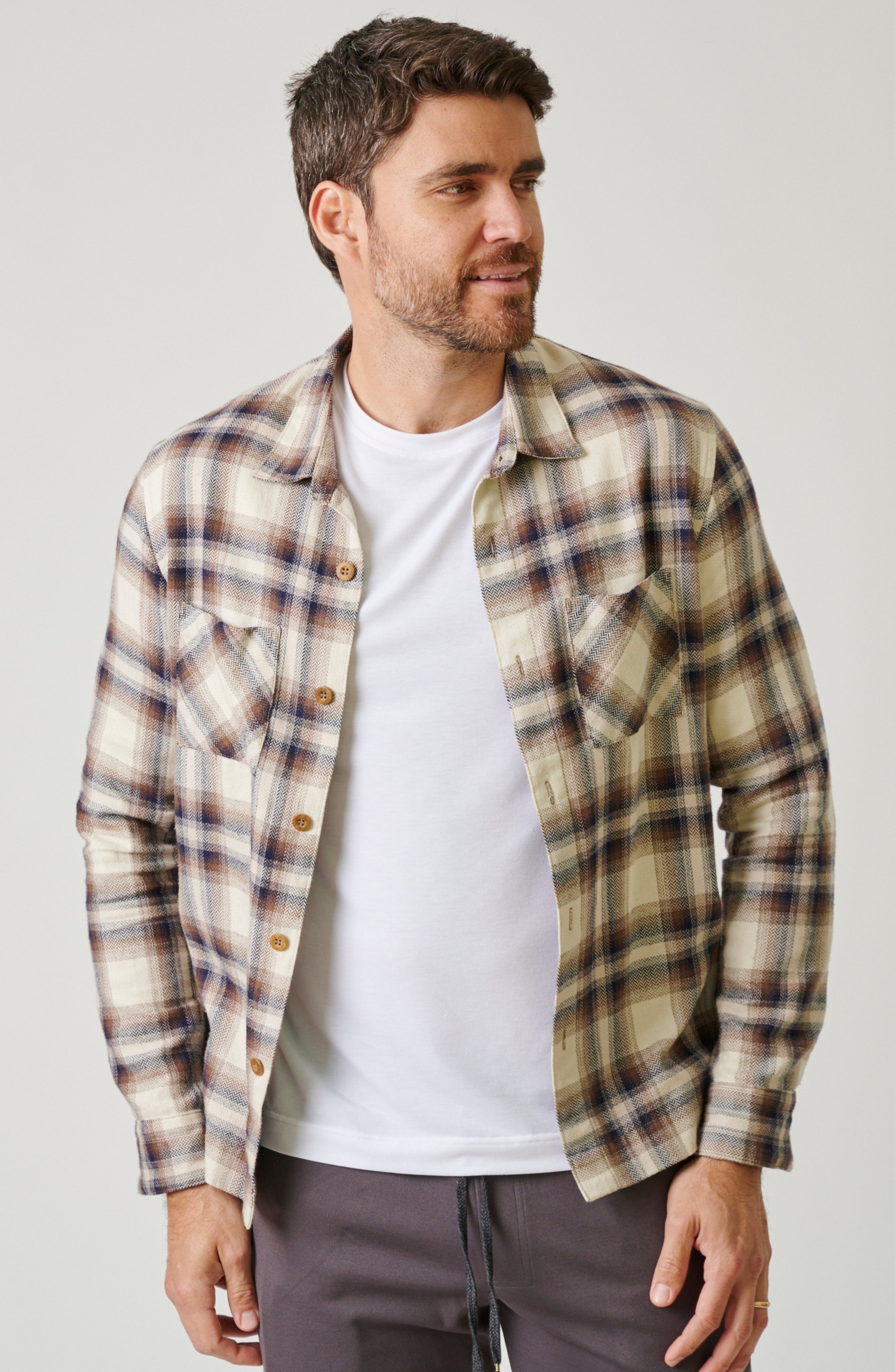 COYOTE COTTON FLANNEL BUTTON UP