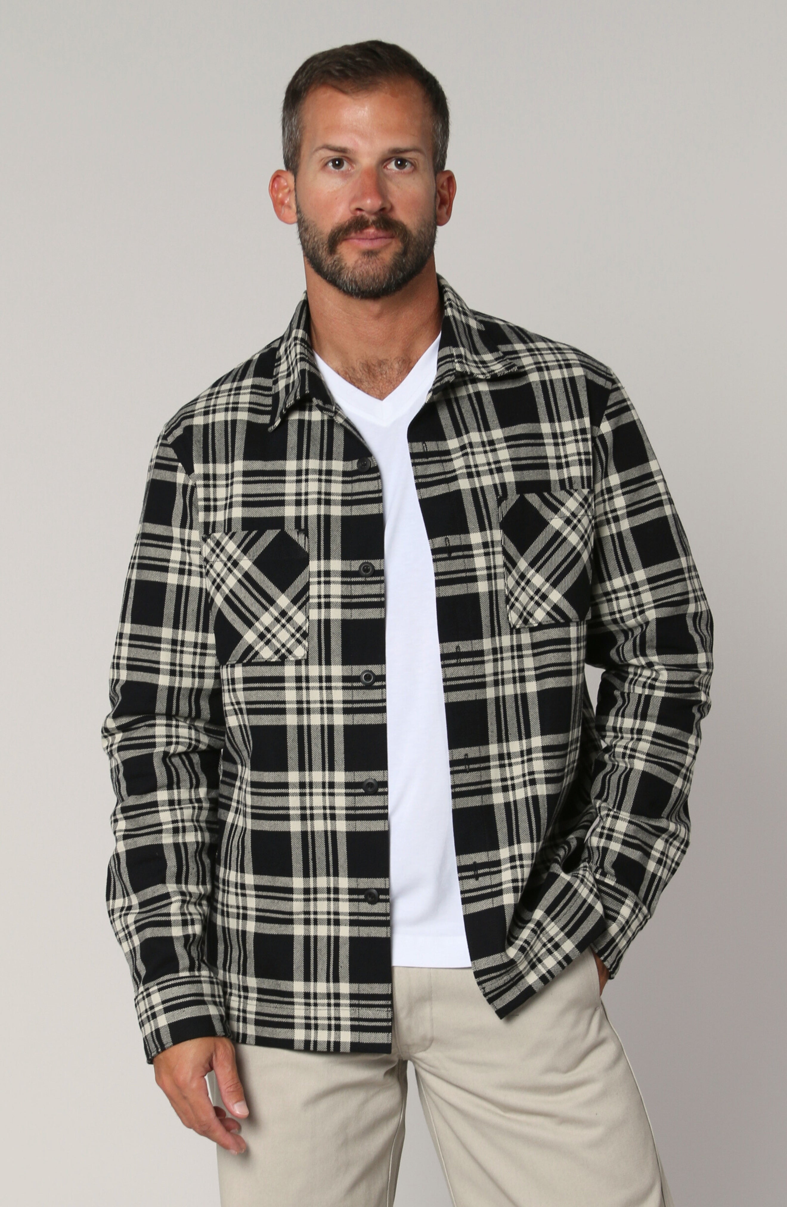OUTLANDER BUTTON UP