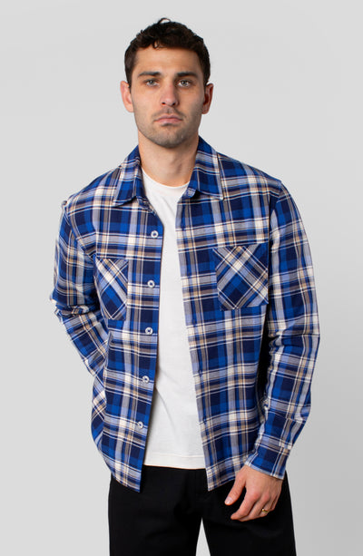OUTLANDER BUTTON UP