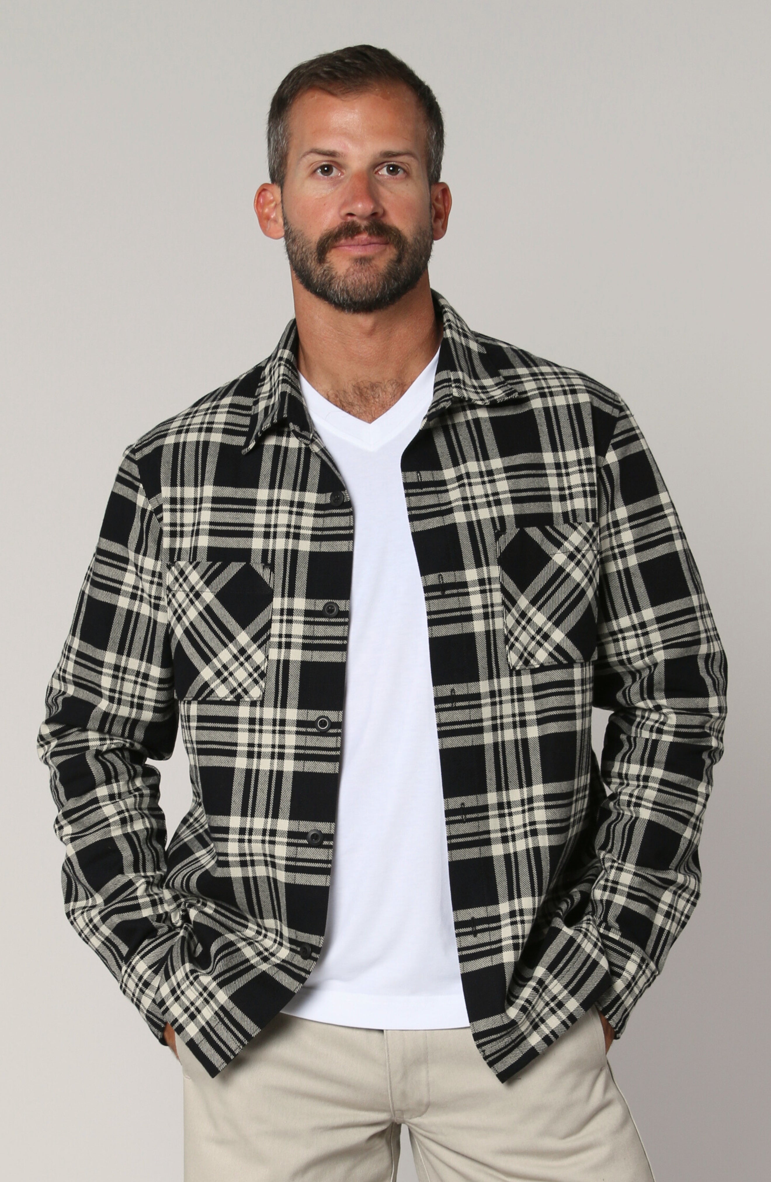 OUTLANDER BUTTON UP