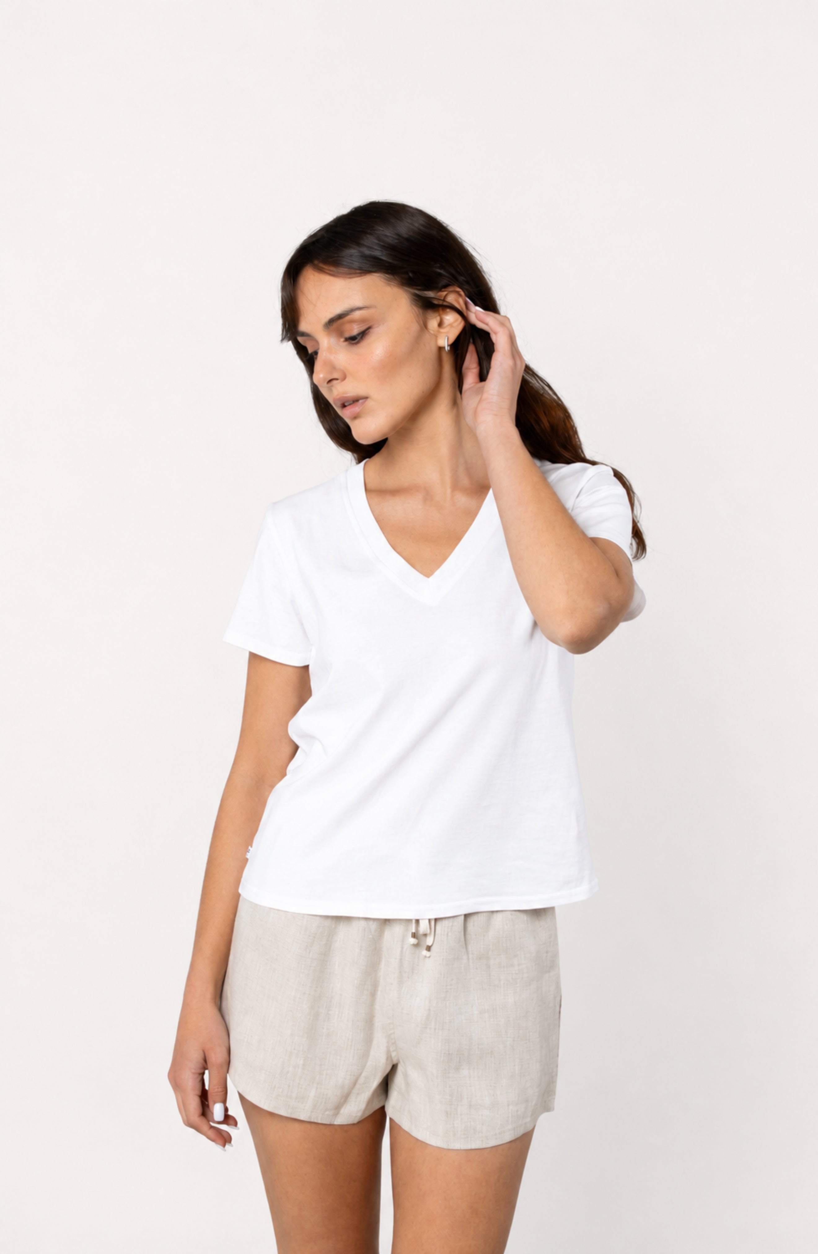 SUPIMA V-NECK TEE