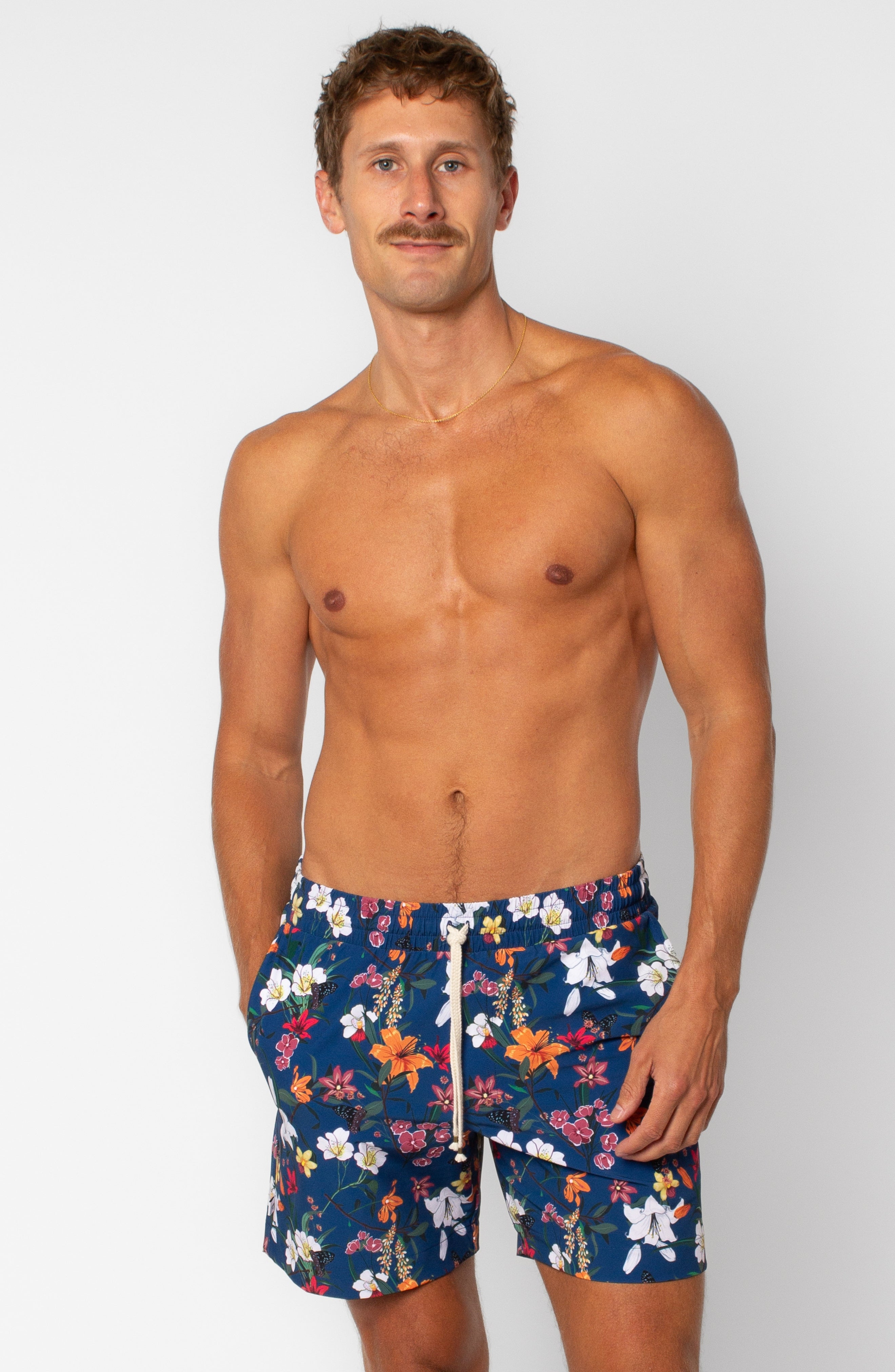 COASTAL BLOOM SWIM TRUNK