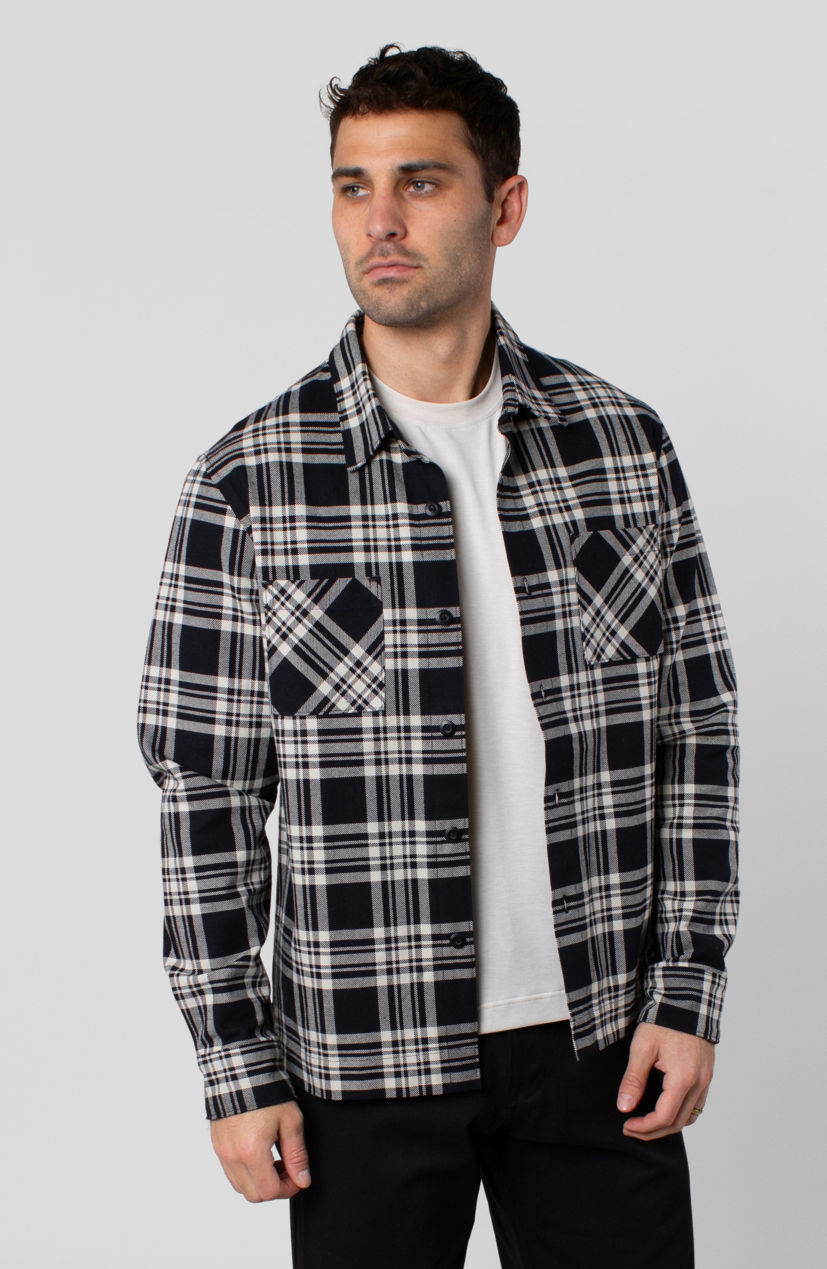 OUTLANDER BUTTON UP