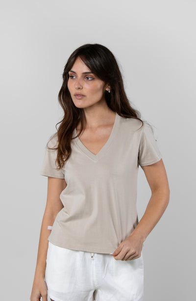 SUPIMA V-NECK