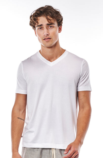 EVERYDAY V-NECK