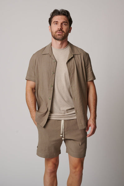 LAID-BACK LINEN SHORTS