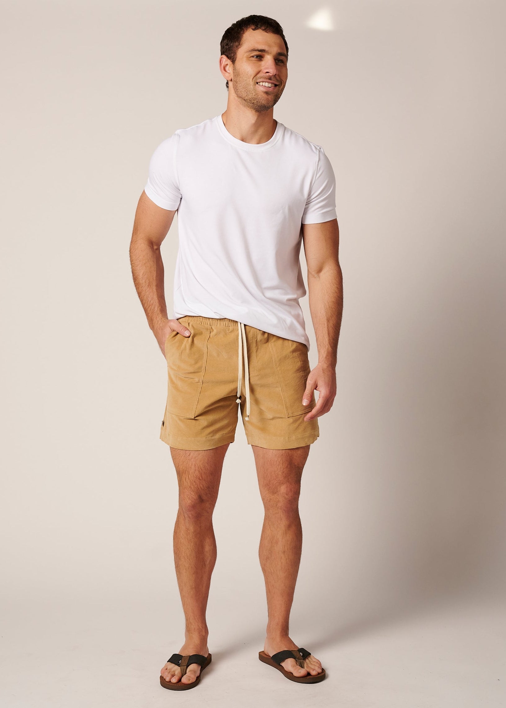 PATCH POCKET CORDUROY SHORT