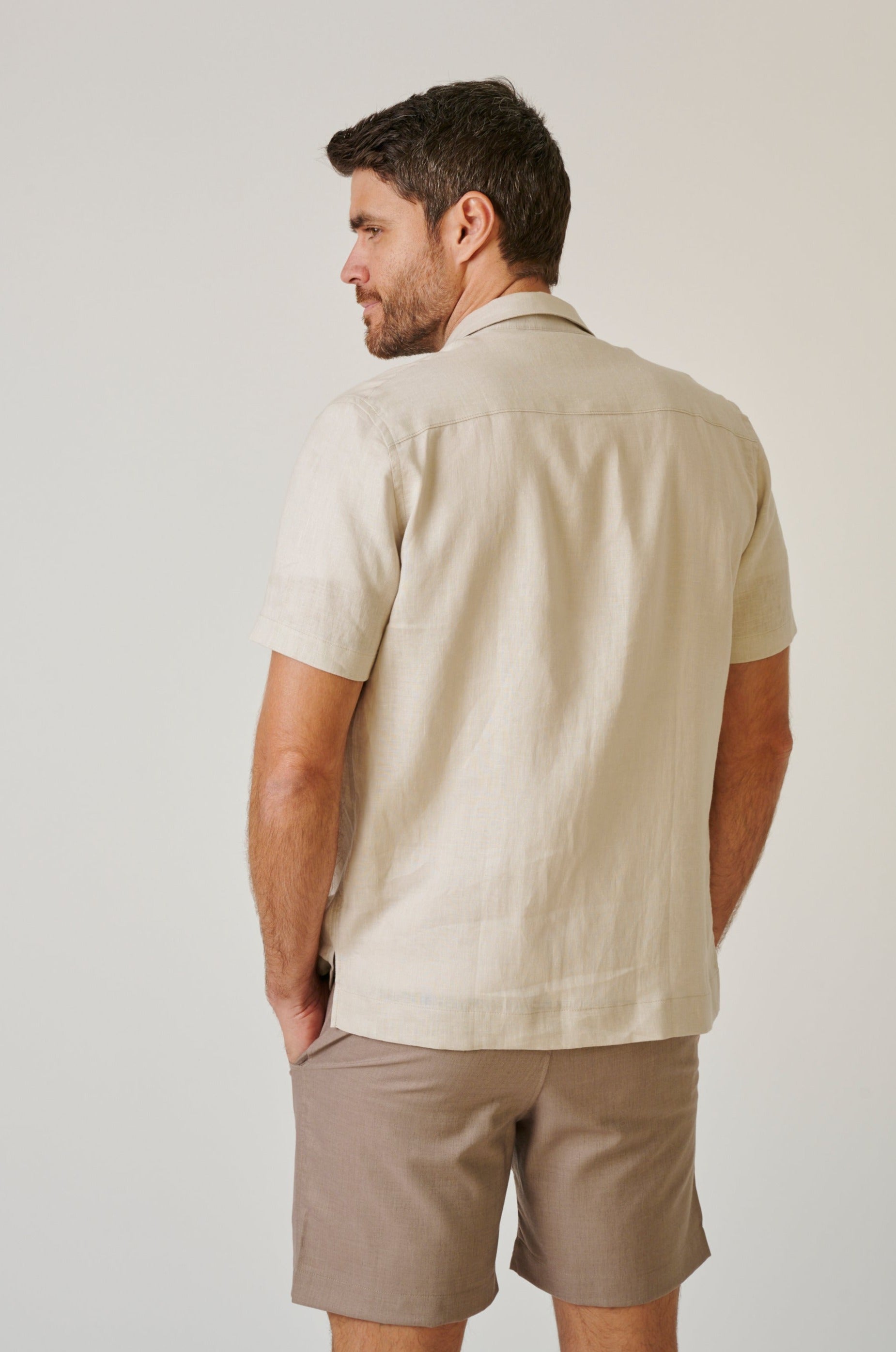 MOJAVE LINEN BUTTON UP