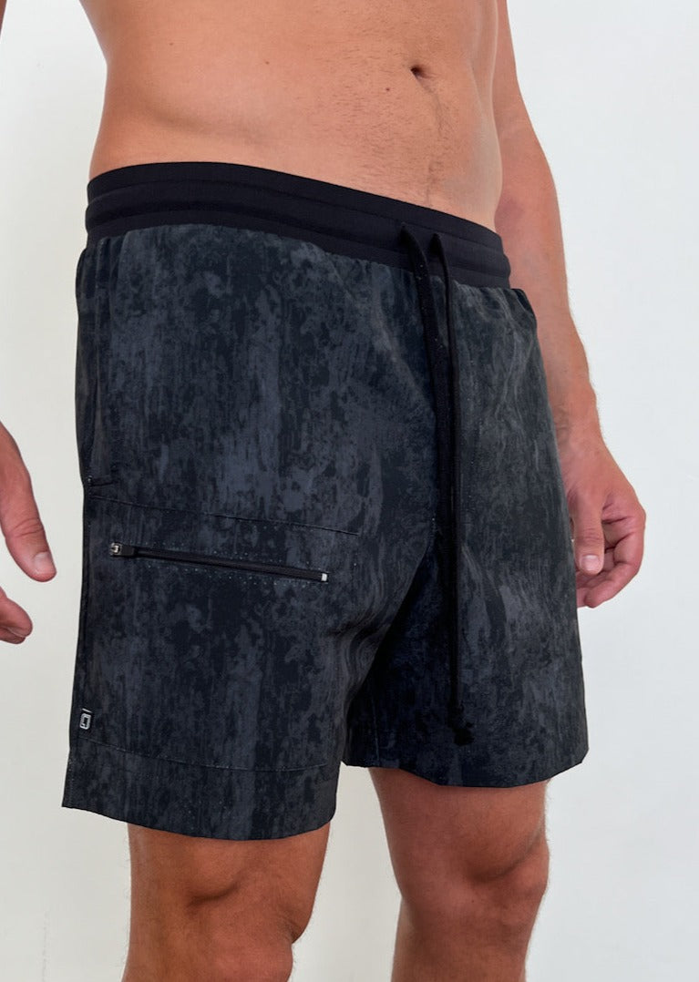 STRETCH WOVEN SPORT SHORT